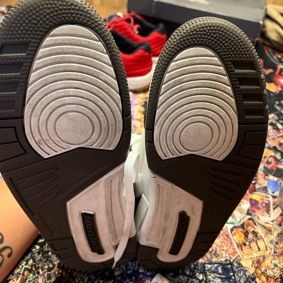 Size 11.5 Jordan mocha - Picture 3 of 5